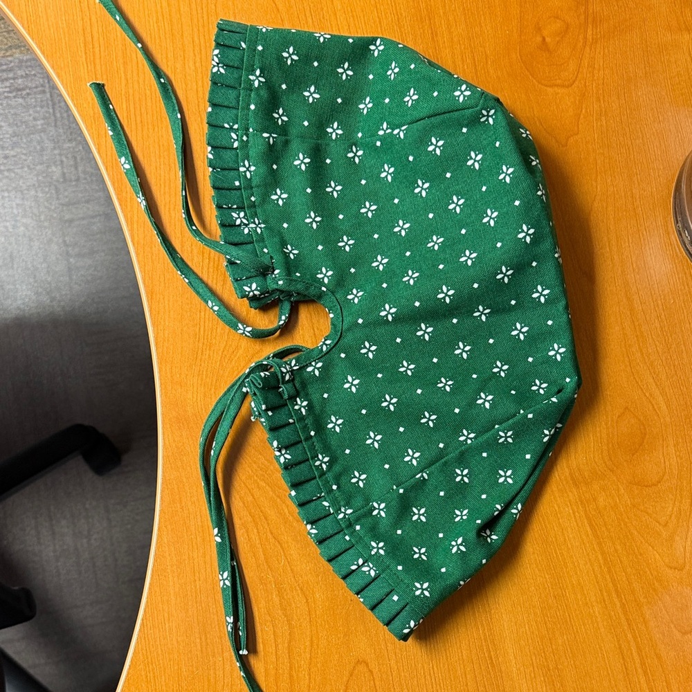 Longaberger heritage green basket liner with ties.